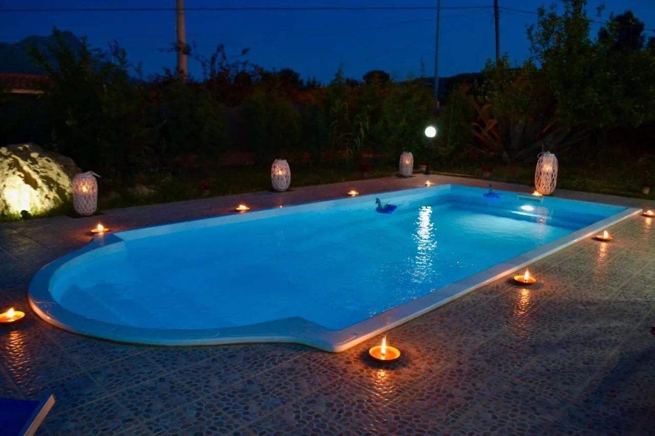 Hébergement de vacances * * * Villa Annalisa * * * Casteldaccia